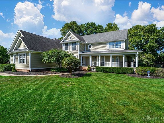 3rd image of 1 Berwick Ct