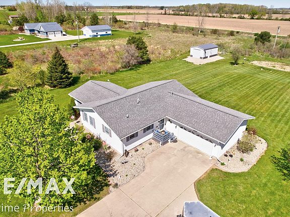 2nd image of 872 Huron Crest Dr