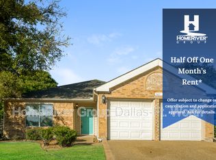 1611 Waters Edge Dr, Glenn Heights, TX 75154