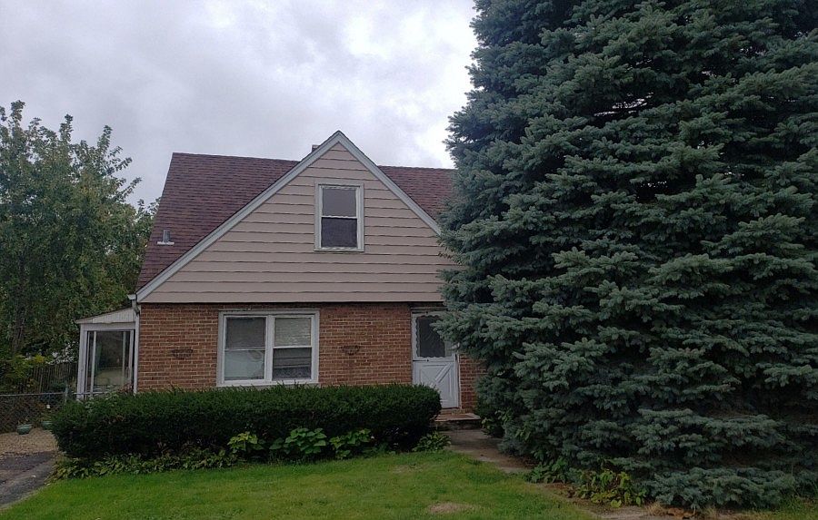 1st image of 2926 Scott St