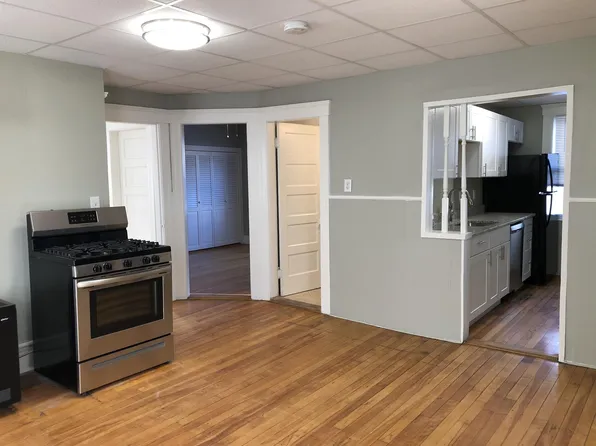 18 Plantation St #2, Worcester, MA 01604