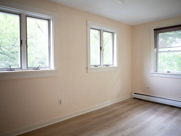 202 Floral Ave #B — Photo 10