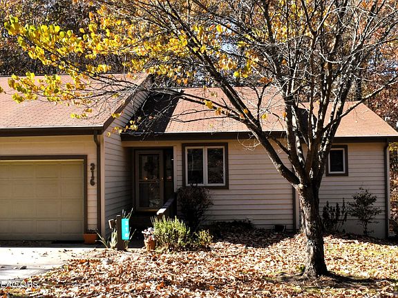 2nd image of 316 Lake Catherine Cir
