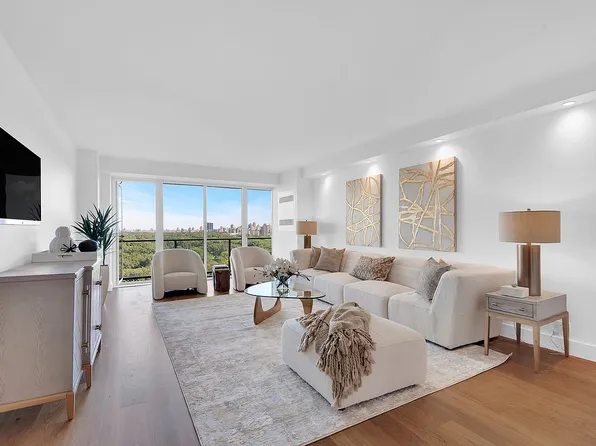 210 Central Park S APT 21D, New York, NY 10019