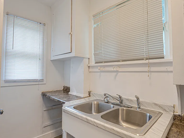 426 N Lake St #3 — Photo 5