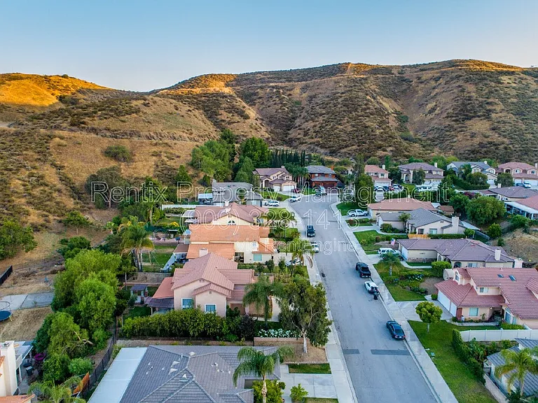 3655 Shandin Dr — Photo 50