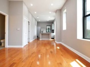 2159 W Cermak Rd, Chicago, IL 60608