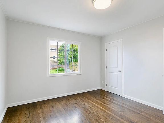 4th image of 362 Vernon St