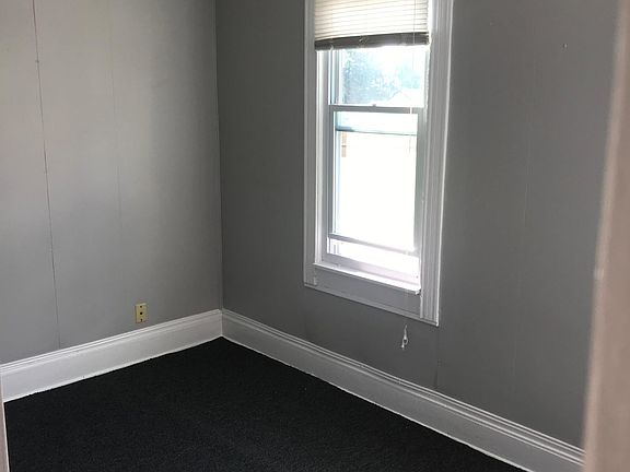3rd image of 3419 E 55th St