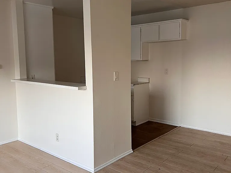 3205 S Shasta Cir S #202 — Photo 9