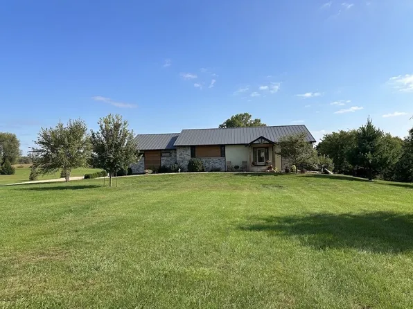 2394 Cumming Rd, Winterset, IA 50273