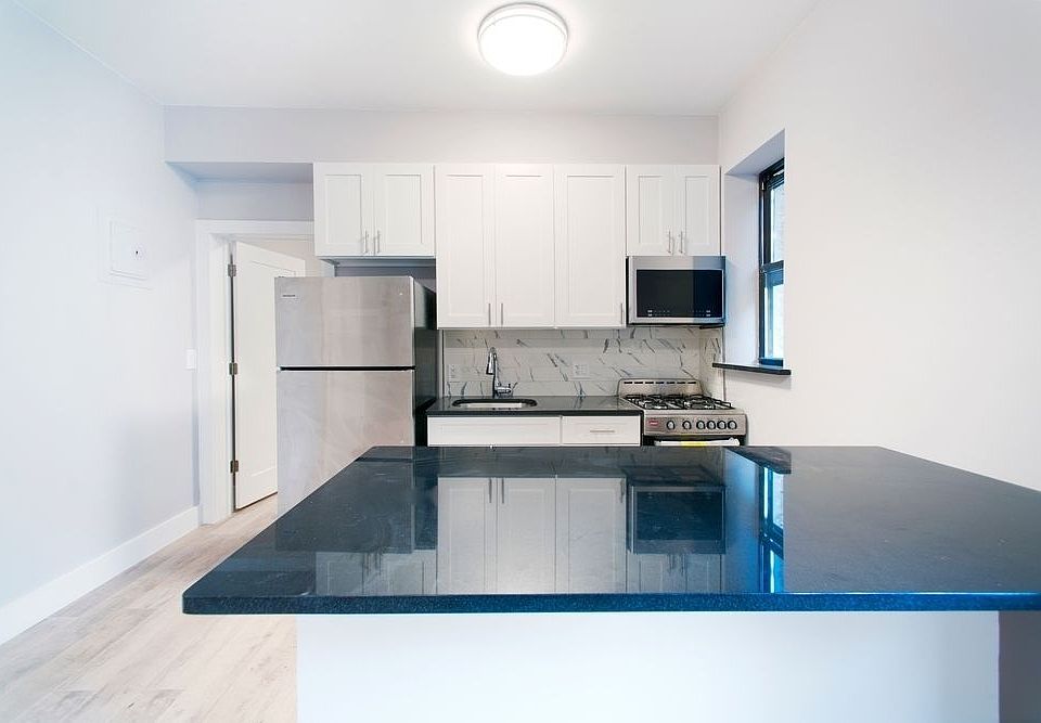 1st image of 100 W 139th St APT 28A