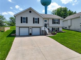 12595 NW Oak Ridge Rd, Platte City, MO 64079