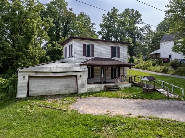 547 W Liberty St, Girard, OH 44420