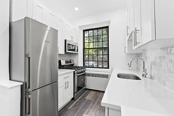 Sold by Compass | media 5