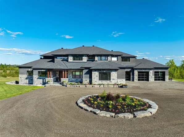 6374 Smith Blvd, Georgina, ON L0E 1N0