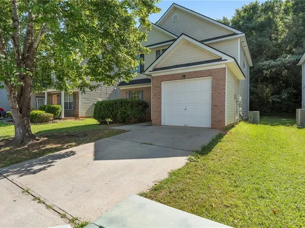 2433 Wood Bend Ln, Riverdale, GA 30296