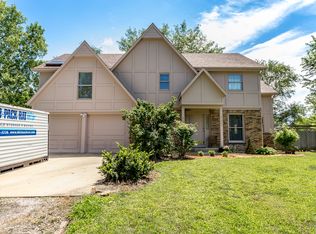 21947 W 230th St, Spring Hill, KS 66083
