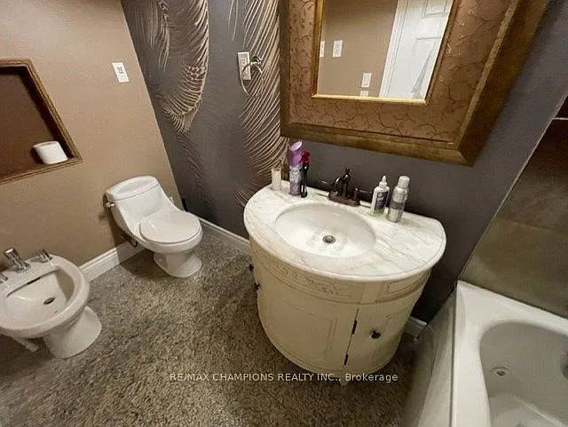 13869 Airport Rd — Photo 18