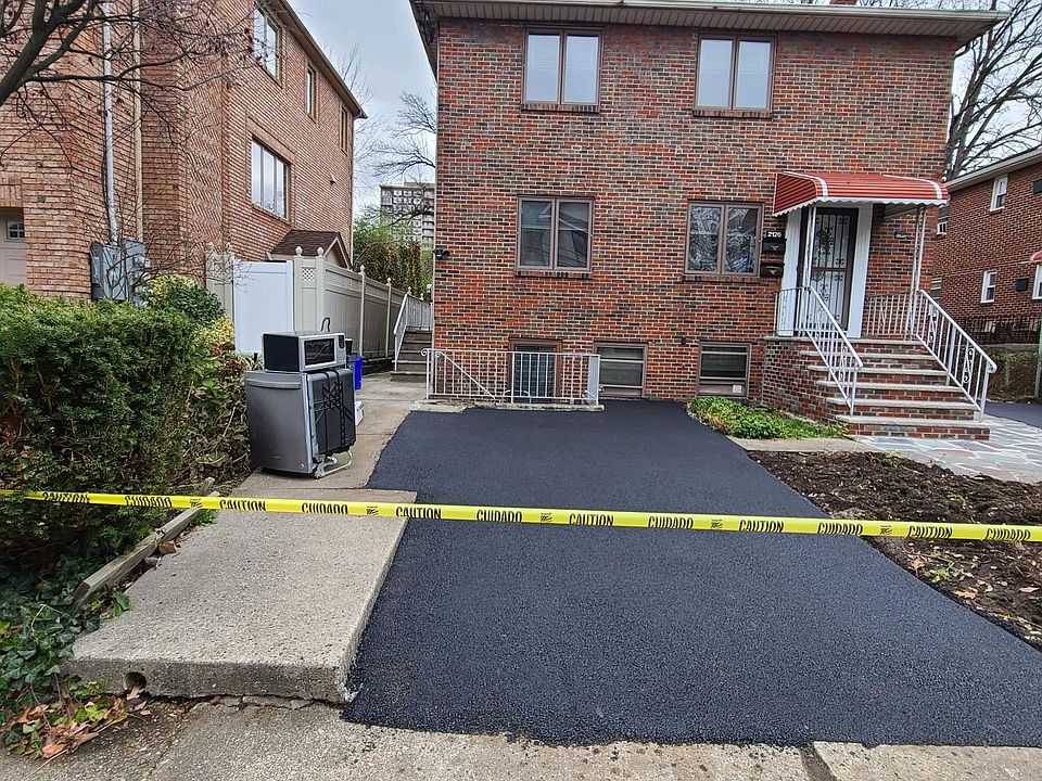 1st image of 2126 Linwood Ave