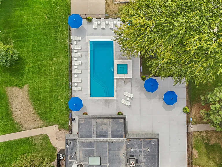 Aspenleaf Apartments — Photo 30