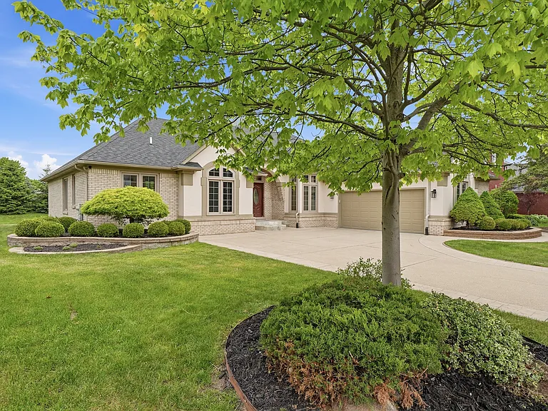 13697 Silent Woods Dr — Photo 2