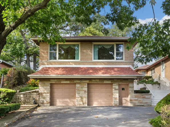 10606 S Longwood Dr, Chicago, IL 60643