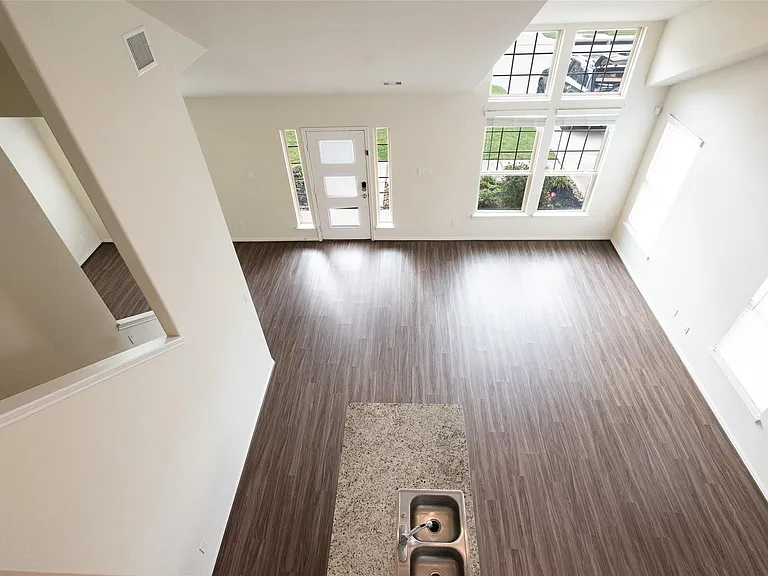 216 N Lynx Trl — Photo 17