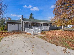 117 N Elm Ave, Gaylord, MI 49735