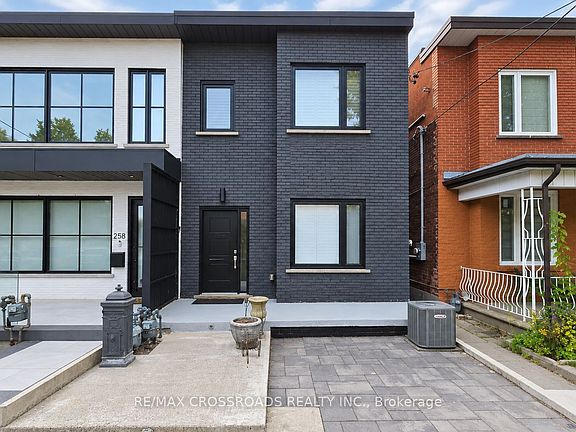 2nd image of 260 Clinton St