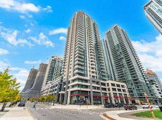 4055 Parkside Village Dr #514, Mississauga, ON L5B 0K8