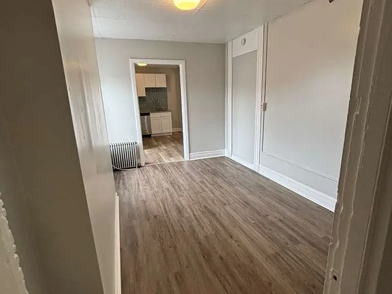 460 Main St — Photo 8