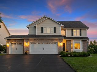 17909 Haralson Dr, Eden Prairie, MN 55347