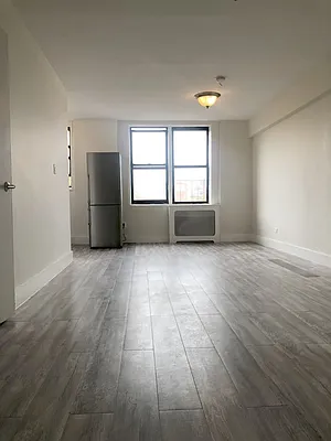 Rented by Silverstreet RE LLC | media 7