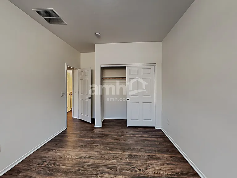 568 W Camino Parrilla — Photo 14