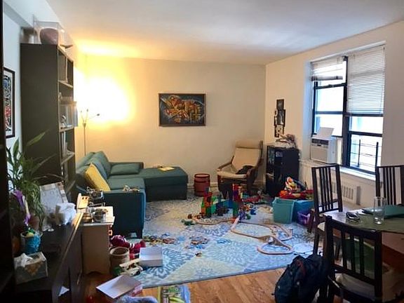 4th image of 3220 Netherland Ave APT 4E