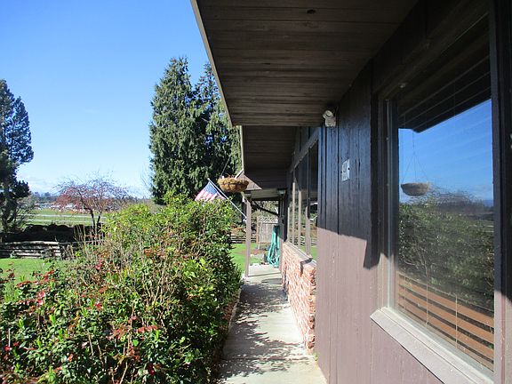 5th image of 20 Inner Bay Ln