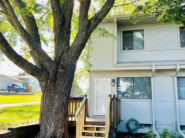 1435 S 5th St APT 1, Carlisle, IA 50047