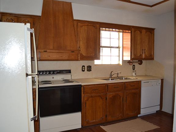 5th image of 422 Belinda Dr