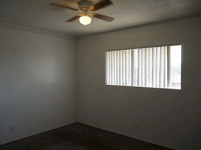 530 Oregon St — Photo 4