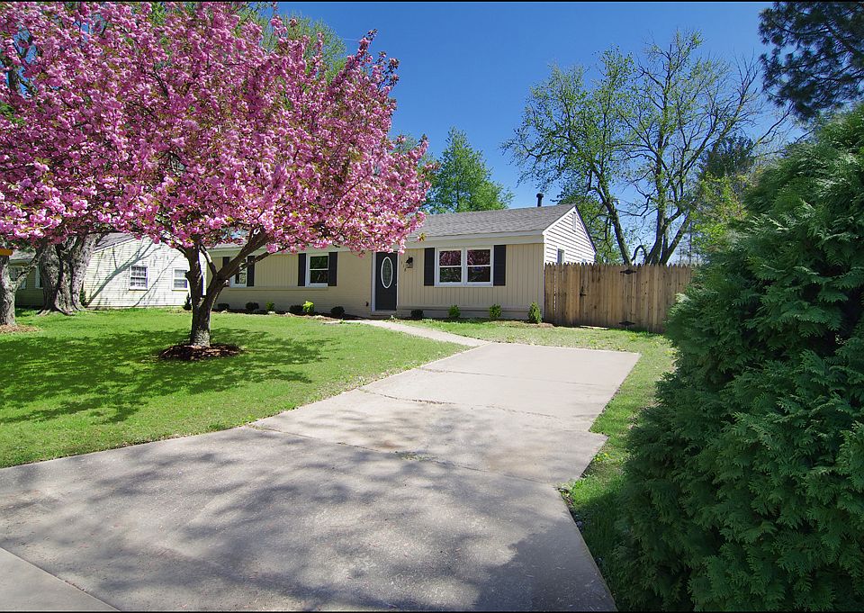 1st image of 118 Schooner Dr