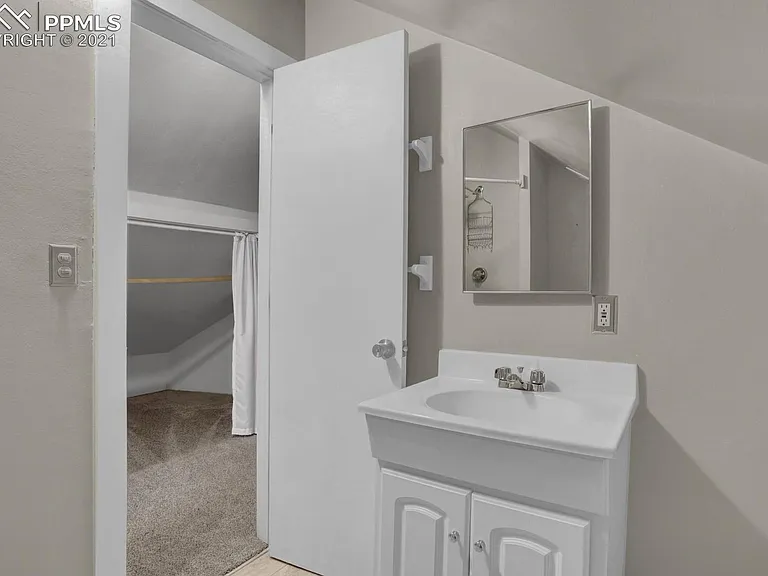 230 E San Miguel St — Photo 27