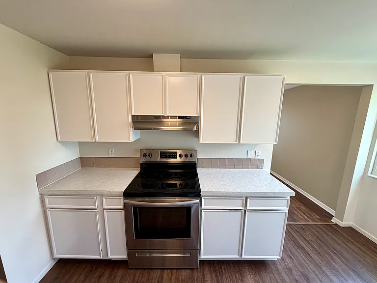 2663 Thorndyke Ave W #201 — Photo 8
