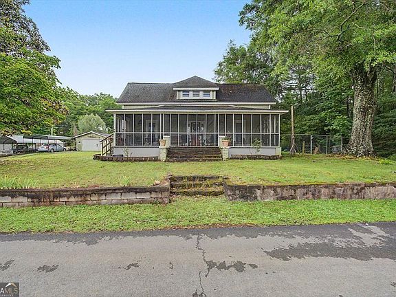 2nd image of 483 Coal Rd NW