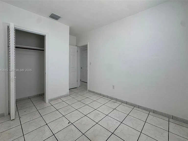 459 SE 3rd St — Photo 12