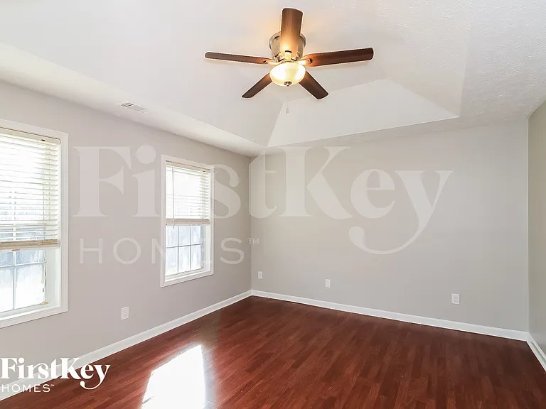 3583 Saddlebrook Dr — Photo 8
