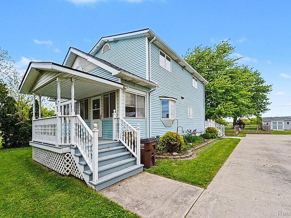 3rd image of 2797 E Labo Rd N