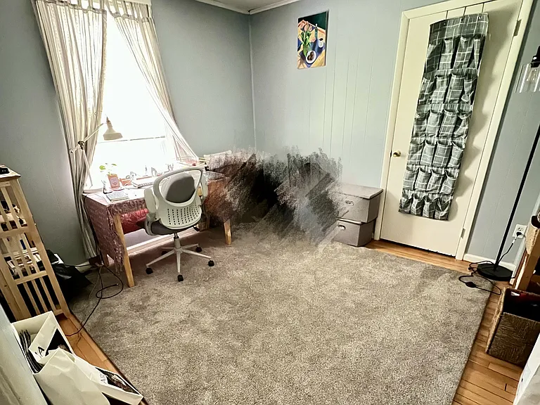 Bedroom 2 / Study
