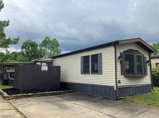 604 Sugar Pines Dr SW, Warren, OH