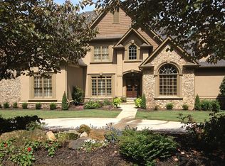 6390 Haddington Ln, Suwanee, GA 30024